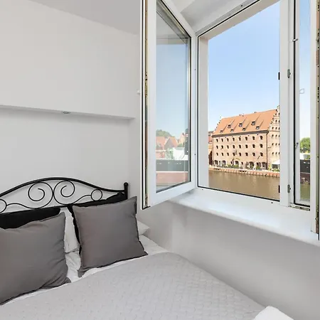 Motlawa Bulvar Z Widokiem Na Motlawe By Renters 아파트 그단스크