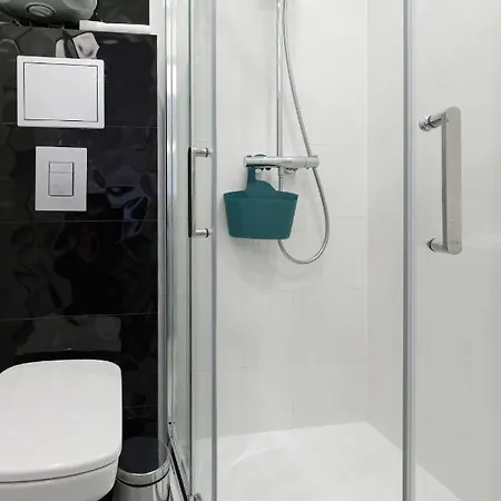 Motlawa Bulvar Z Widokiem Na Motlawe By Renters 아파트 *