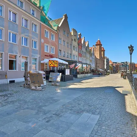 Apartamento Motlawa Bulvar Z Widokiem Na Motlawe By Renters Gdansk